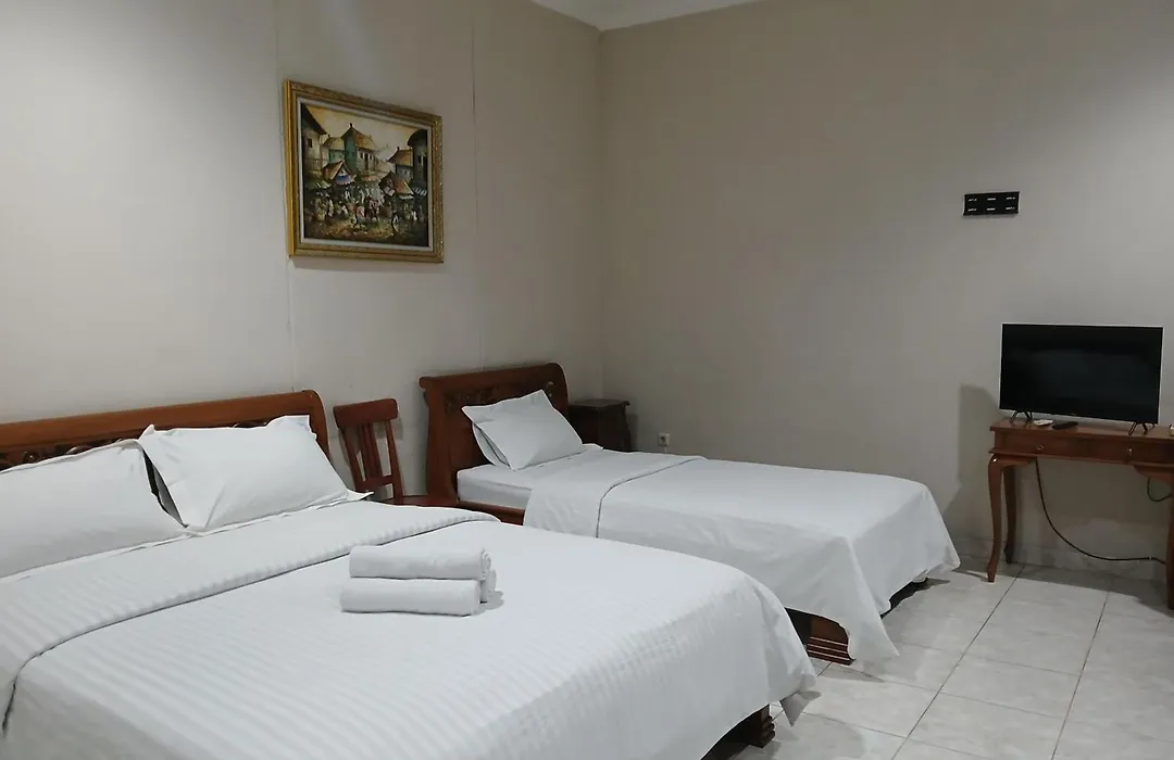 Hotel Lurus-1