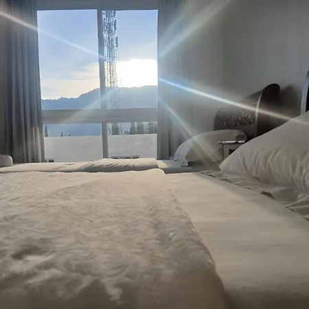 Hotel Lurus-2